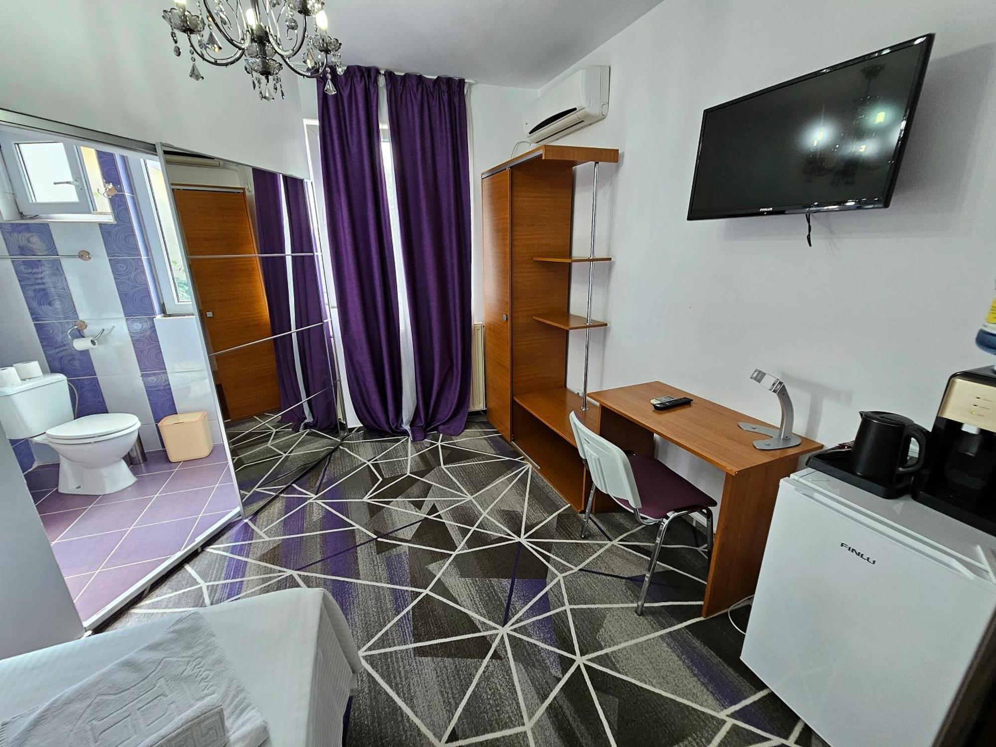 Iris Boutique Therme & Bucharest Otopeni Airport Bagian luar foto