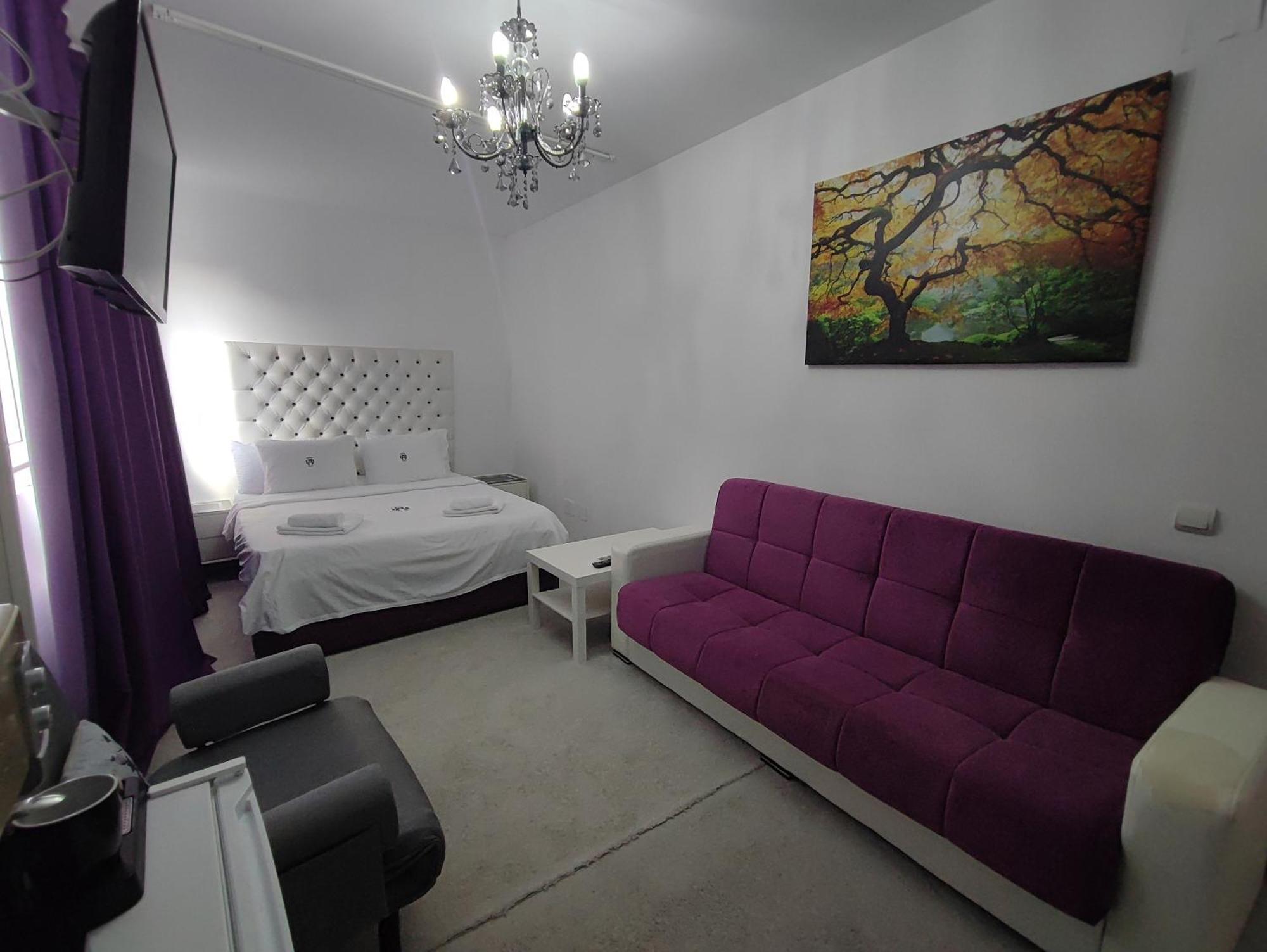 Iris Boutique Therme & Bucharest Otopeni Airport Bagian luar foto