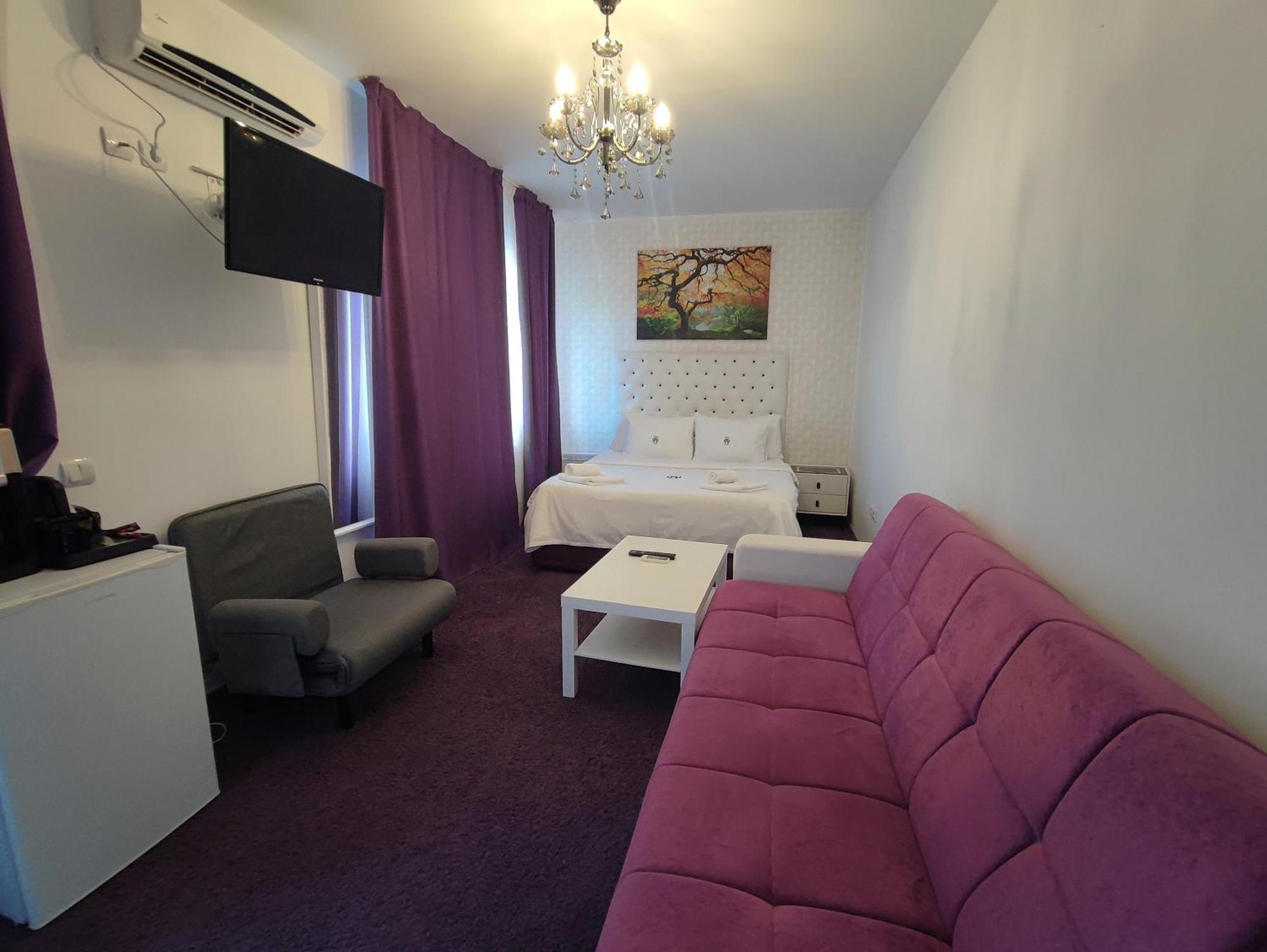 Iris Boutique Therme & Bucharest Otopeni Airport Bagian luar foto