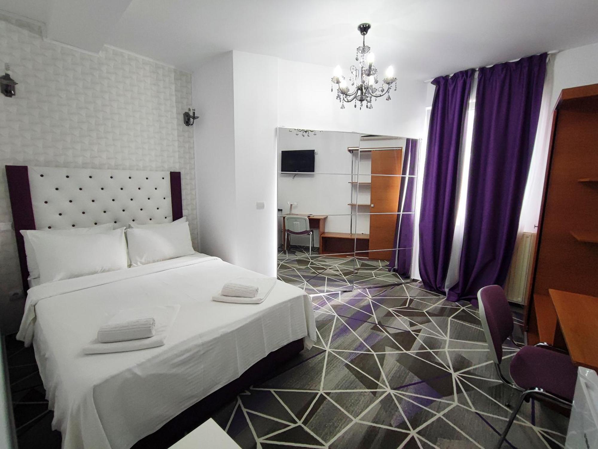 Iris Boutique Therme & Bucharest Otopeni Airport Bagian luar foto