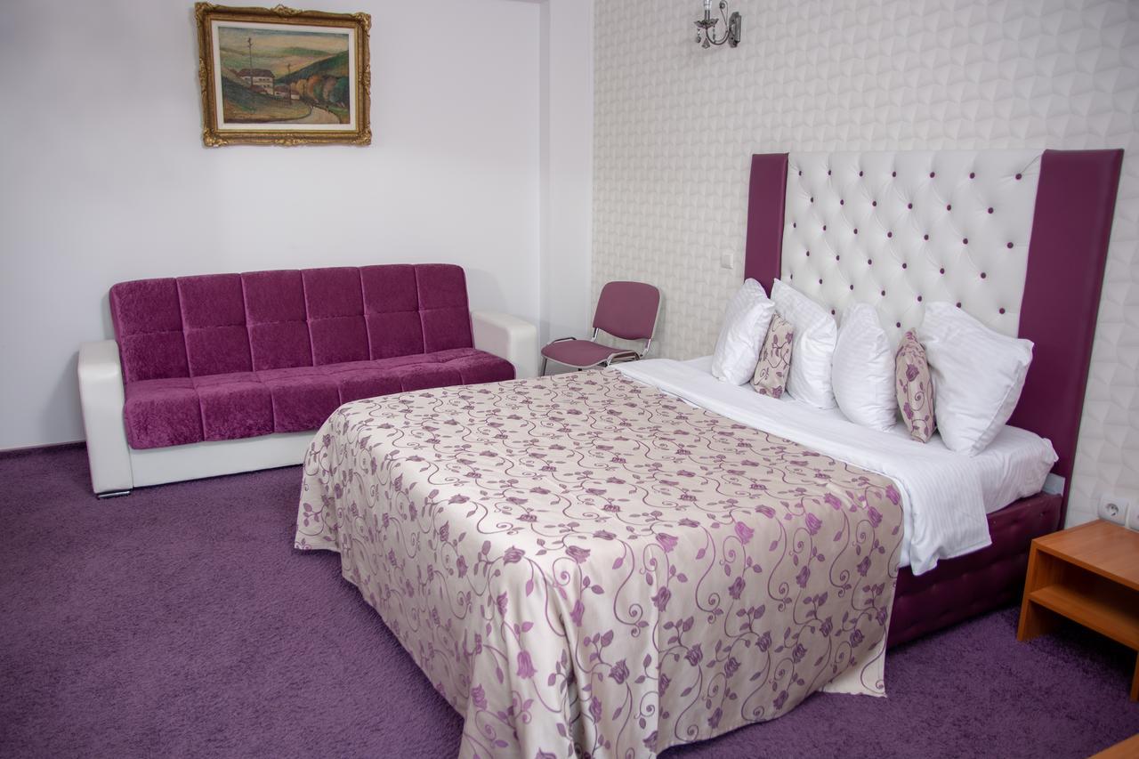 Iris Boutique Therme & Bucharest Otopeni Airport Bagian luar foto